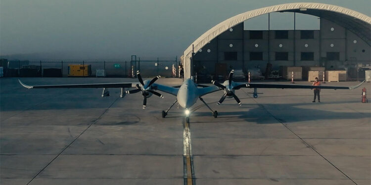 Bayraktar Akıncı TİHA, hedefini başarıyla vurdu