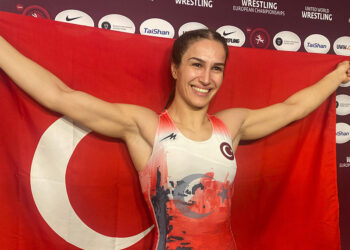 Buse Tosun Çavuşoğlu altın madalyanın sahibi oldu
