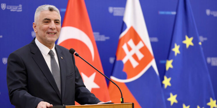 Bakan Bolat, Türkiye-Slovakya İş Forumu'nda