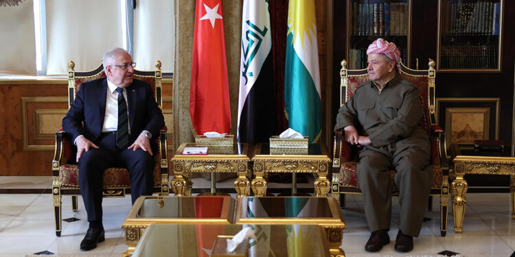 Bakan Güler, KDP Başkanı Barzani ile görüştü