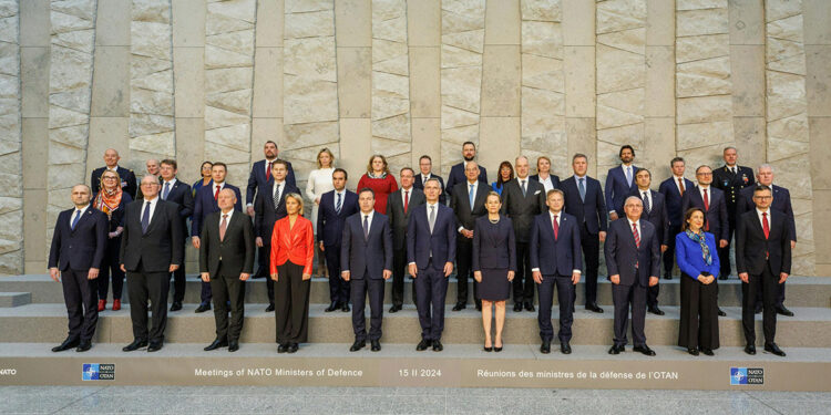 Bakan Güler, NATO toplantısı aile fotoğrafı çekimine katıldı