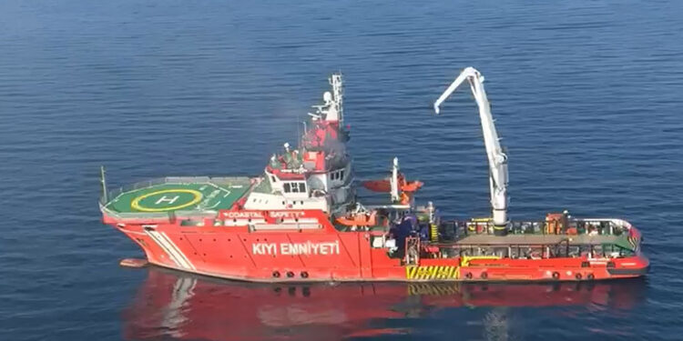 Batan geminin 4 mürettebatı 12’nci günde aranıyor