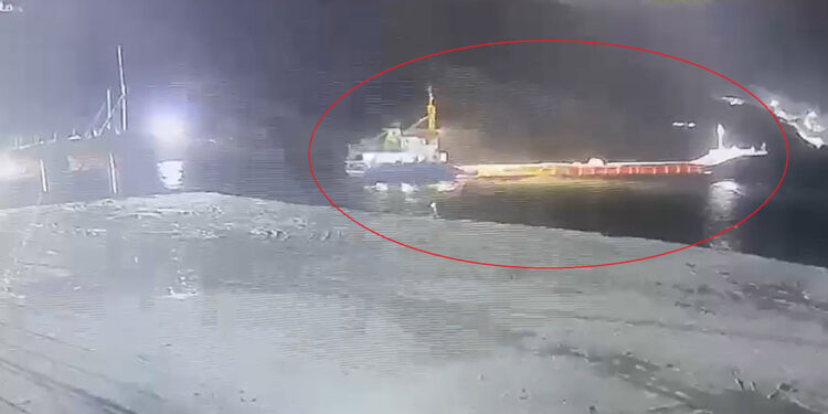 Batan geminin limandan çıkış görüntüleri ortaya çıktı