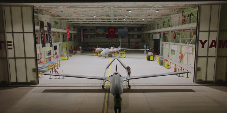 Bayraktar TB3 SİHA 30 bin feet irtifaya çıktı