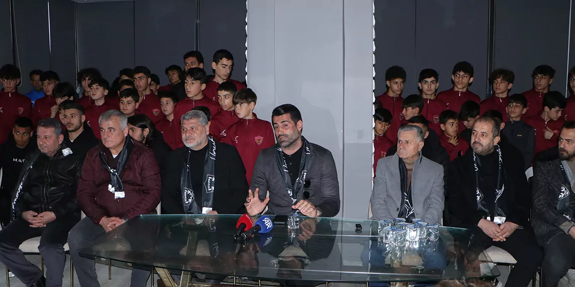 Beni sevmeyebilirsiniz ama hatay'ı sevin