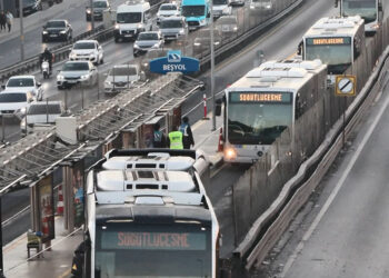 Beşyol Metrobüs durağında 45 günlük yenileme çalışması