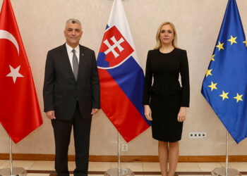Bolat, Slovakya Başbakan Yardımcısı ile görüştü