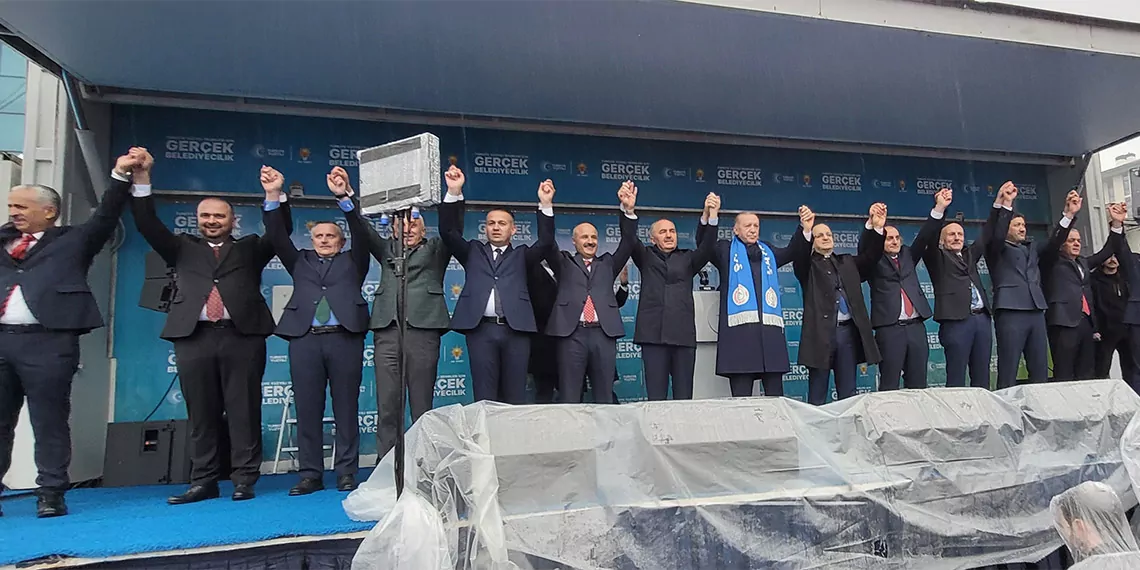 Cumhurbaşkanı recep tayyip erdoğan, “i̇lk insanlı uzay misyonumuzu geçen hafta başarıyla tamamladık. İnşallah yakın bir tarihte 2’nci astronotumuzu da uzaya göndereceğiz. Artık ahmet'ler, mehmet’ler, ayşe’ler, fatma’lar uzaya gidecekler uzaya” dedi.