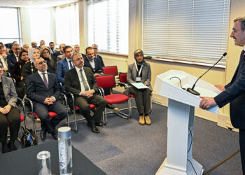 Cevdet Yılmaz Londra'da Türk iş dünyası temsilcileriyle bir araya geldi