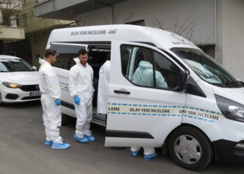Çekmeköy'de evde rehin aldığı karısını silahla öldürdü