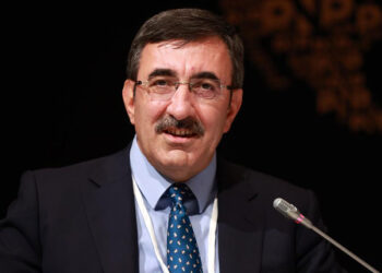 Cevdet Yılmaz: Büyüme kapasitesi güçlenerek devam ediyor