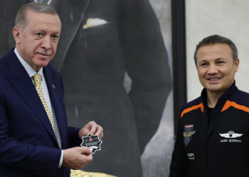 Cumhurbaşkanı Erdoğan Alper Gezeravcı ile görüştü