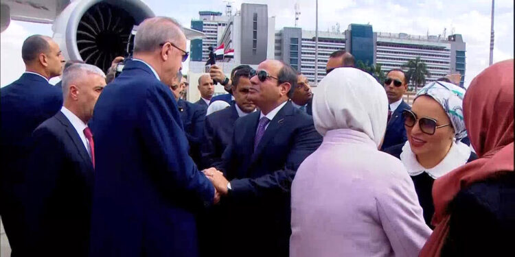 Cumhurbaşkanı Erdoğan Mısır'da