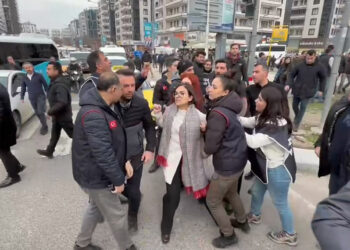 DEM Parti'nin Özgürlük yürüyüşüne polis müdahalesi
