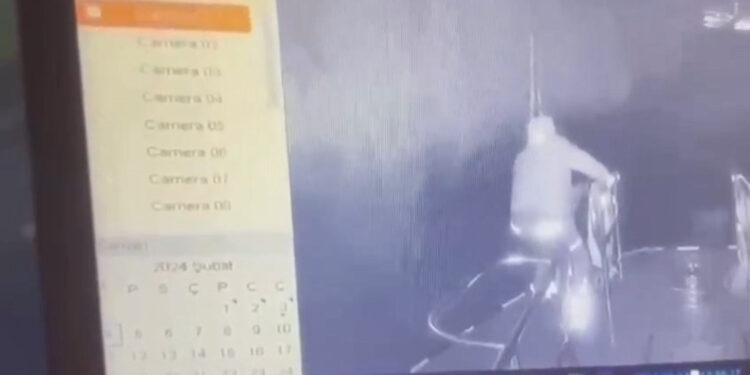 Denize düşerek ölen kaptanın düştüğü anlar kamerada