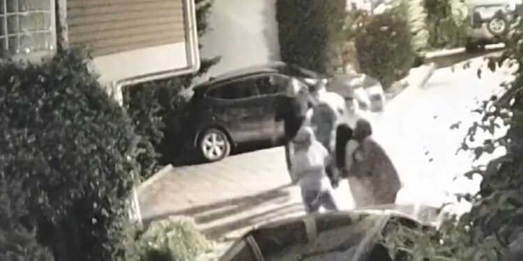 Dilan ve Engin Polat'a komşu kavgasından hapis cezası talebi