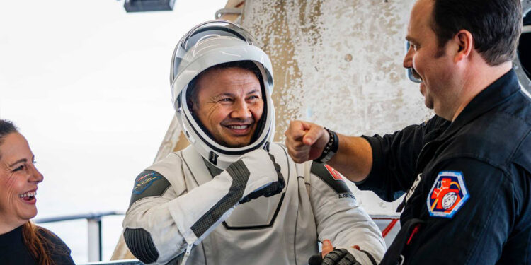 Dünya'ya dönen Alper Gezeravcı'dan paylaşım