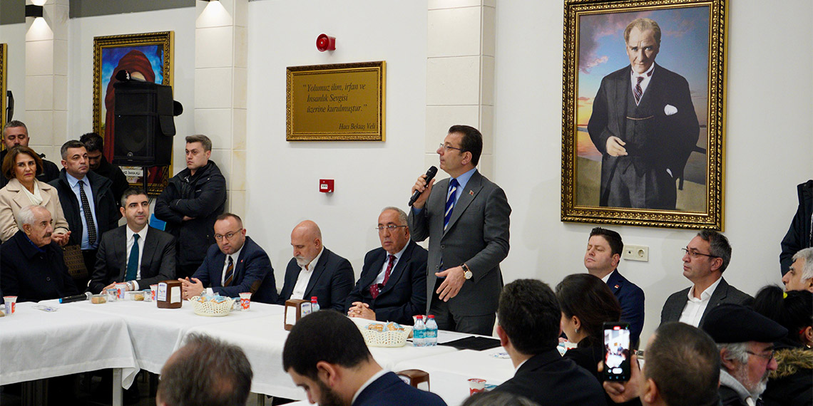 Biz, bu şehirde her inancın belediye başkanıyız