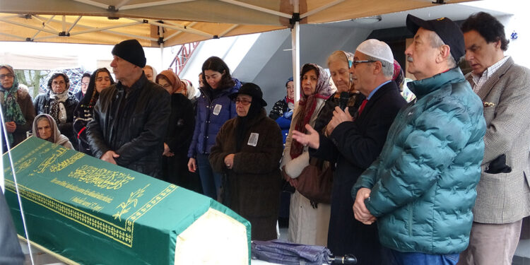 Erkan Özerman toprağa verildi