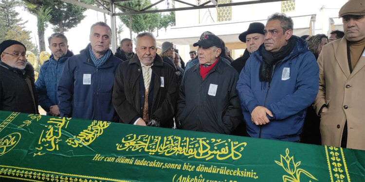 Erkan Özerman'ın cenazesi İzmit'e götürüldü