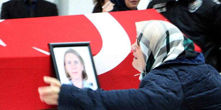 Eski eşinin öldürdüğü polis Sevda, Tekirdağ'a uğurlandı