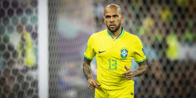 Eski futbolcu Daniel Alves'e cinsel saldırıdan hapis cezası