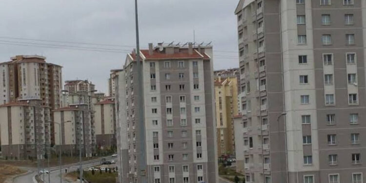 Ev sahibi-kiracı anlaşmazlığı ara buluculuk ile 1 ayda çözüldü