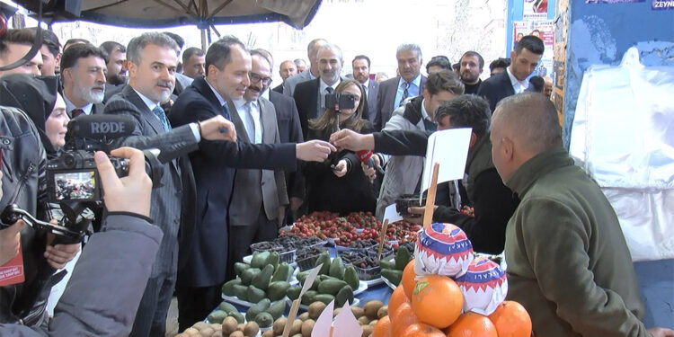 En yüksek oyu almak için mücadele içerisindeyiz