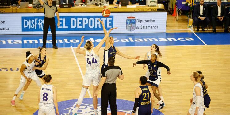 Fenerbahçe Alagöz Holding üst üste 4'üncü kez Final Four'da
