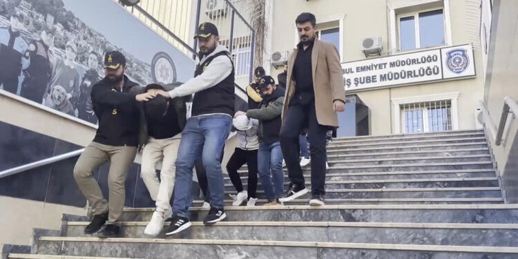 Fuhuş operasyonunda tutuklanan kişi Youtuber çıktı