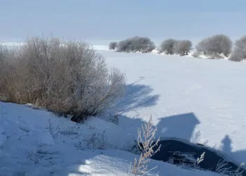 Türkiye'nin en soğuk yerleşim yeri göle oldu