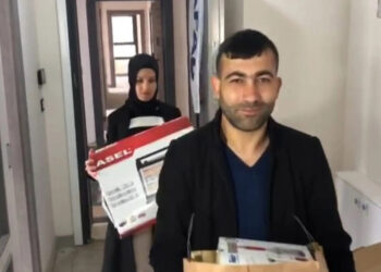Gaziantep'te deprem konutlarına ilk aile taşındı