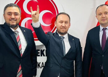 Gelecek Partisi Bolu yönetimi topluca istifa edip MHP'ye geçti