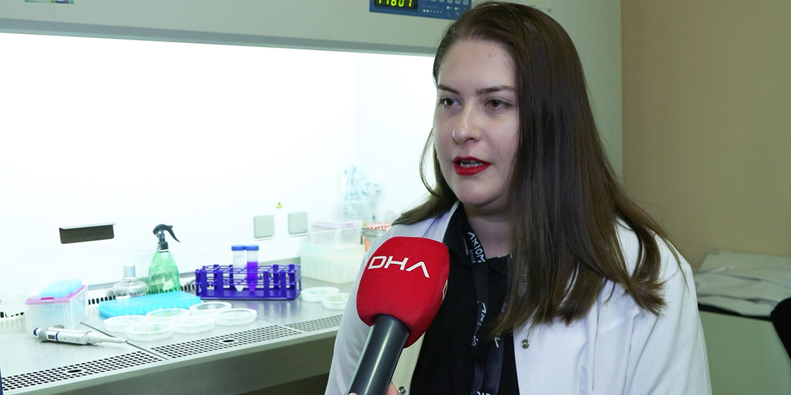 Türkiye'nin ilk astronotu Alper Gezeravcı'nın deneylerine kadın eli değdi. Deneylerde, Yıldız Teknik Üniversitesi'nden 2 kadın bilim insanın çalışması yer aldı.