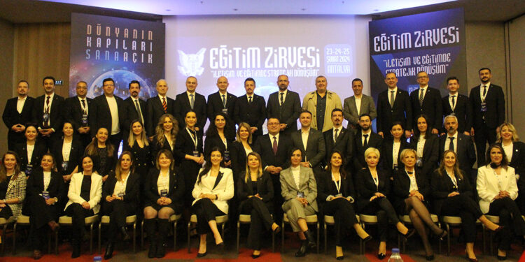 Girne Koleji, 'Yüzyılın Şarkıları'nın lansmanını gerçekleştirdi