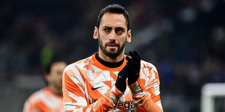 Hakan Çalhanoğlu sakatlandı
