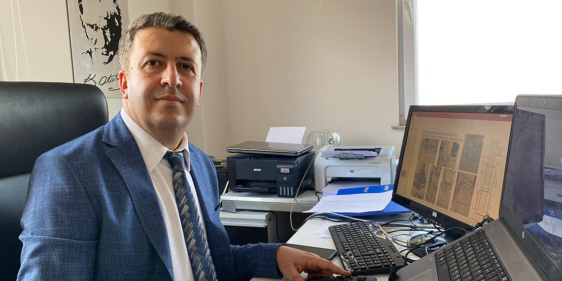 Hatay'da ağır hasar alan ve yıkılan binalarda etriye demiri eksikliği