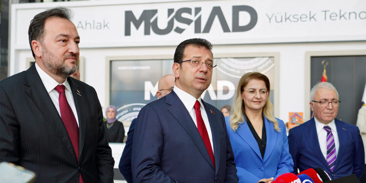 Ekrem İmamoğlu MÜSİAD'ı ziyaret etti
