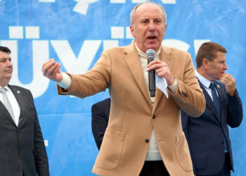 Türkiye'yi ikili yapıya mahkum ettiler