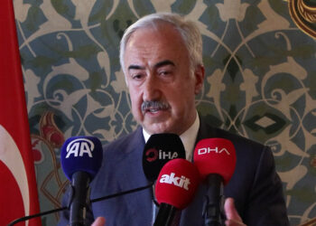 Rektörden 'Duvarsız üniversite' açıklaması