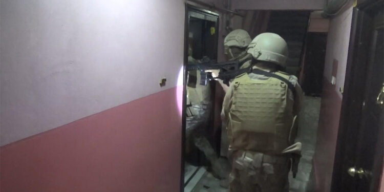 İstanbul'da 9 ilçede terör örgütü operasyonu; 7 gözaltı