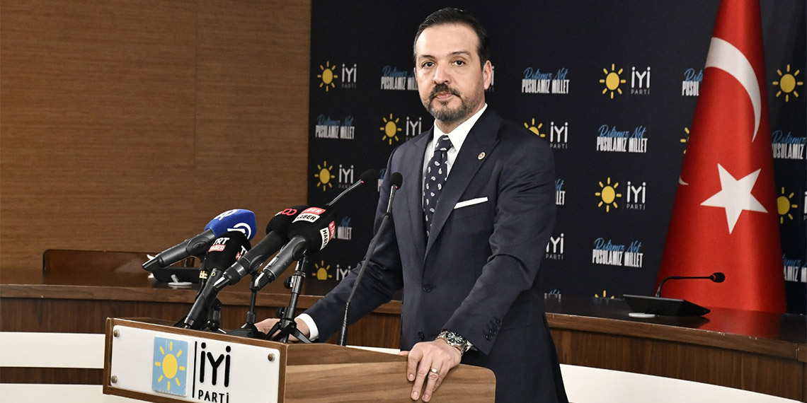 İYİ Parti Sözcüsü Kürşad Zorlu, CHP'nin bazı belediye başkan adaylarının belirlenmesinde yapay zekadan faydalanmasına ilişkin, "Yapay zekayı keşke 14 Mayıs'tan önce de kullansalardı" dedi.