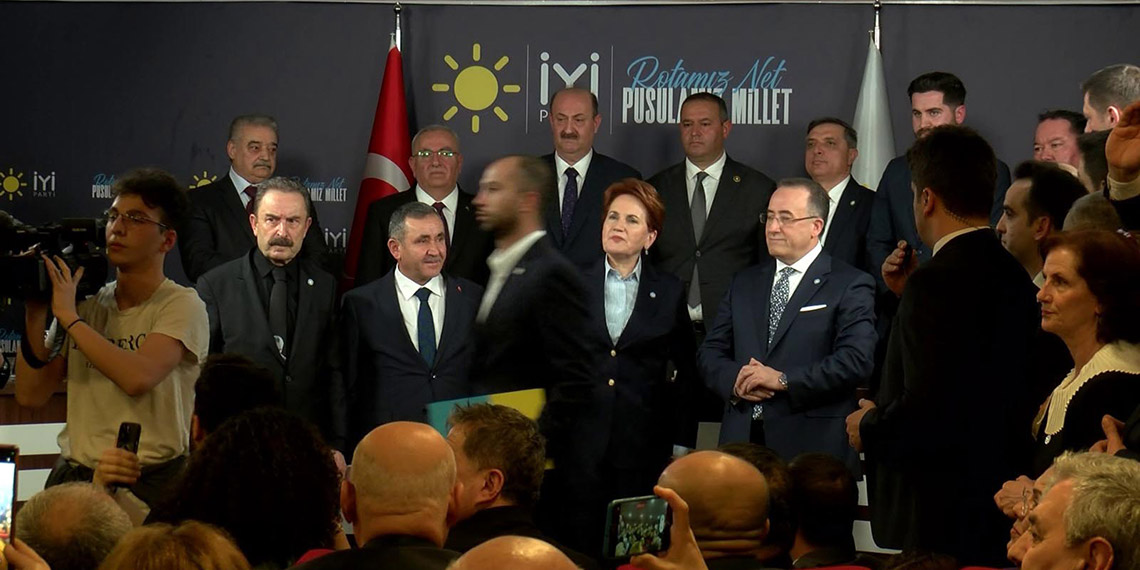 İYİ Parti'nin aday tanıtım toplantısında gerginlik