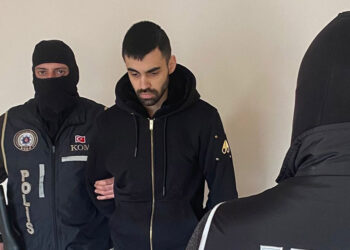 Kırmızı bültenle aranan uyuşturucu şüphelisi yakalandı