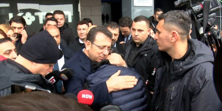 İmamoğlu, İstanbul Sanayi Odası'nı ziyaret etti