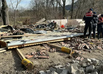 İnşaat halindeki bağ evi çöktü; sahibi öldü
