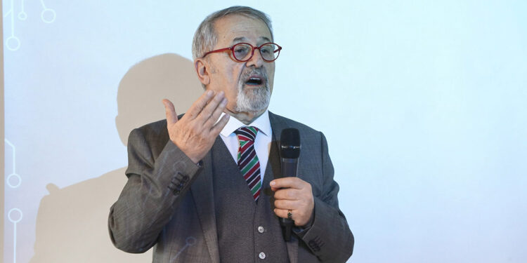 İstanbul'da kesinlikle 7'den büyük bir deprem olacaktır