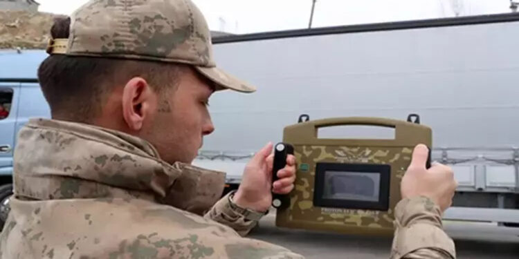 Jandarma yerli ve milli cihazlarla denetim yapıyor