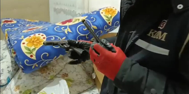 Kafes 48 operasyonlarında 16 kişi yakalandı