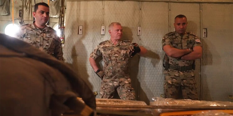 Ürdün Kralı 2. Abdullah yardım operasyonuna katıldı